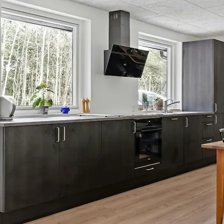 Semesterbostad With Fjord Views Thyholm